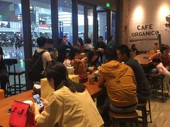 -星巴克(重庆火车北站北广场II店)
