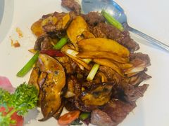 -彩云天云南餐厅