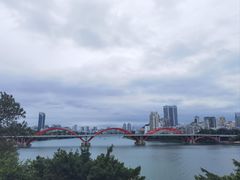-周良天山牛杂城(天山路总店)