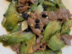 凉瓜炒牛肉-开心农家菜