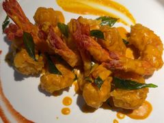 咸蛋黄奶香鸡翅-狮拾久·现代新加坡料理(壹方城店)