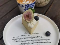 巴斯克烤芝士蛋糕-萤火虫咖啡(砖著店)