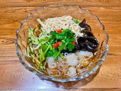 -东来菜馆•手抓海鲜家常菜•海鲜锅贴(鸽子窝店)
