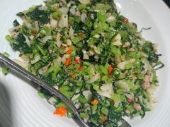 烫萝卜菜炒肉沫-湘阁里辣(南联锦泰城店)