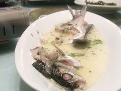 -梦都海鲜酒家(万达广场江桥店)