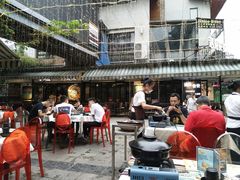 -刘姐啤酒鱼民族演艺餐厅(西街总店)