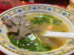 -金杨拉面王小吃面馆·牛三宝面·红烧牛肉粉