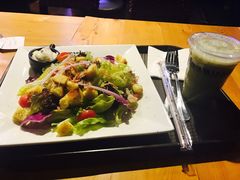 -Who乎coffee&bar