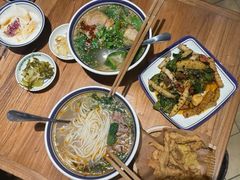 -云阿蛮云南生烫牛肉米线(奉贤路店)