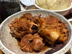 -95号酱骨·一块豆腐(展春园西路店)