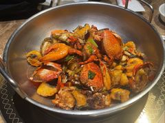 -七欣天香辣蟹火锅(上海银亿滨江店)