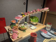 -山川小町·极番烧肉(新地假日广场店)
