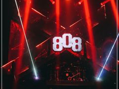 -808 LiveHouse