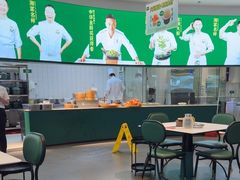 -费大厨辣椒炒肉(黄兴中心广场店)