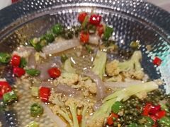 -小鱼小牛·鱼牛干锅·脆鱼火锅(世欧广场店)