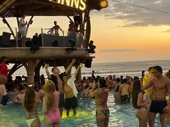 -FINNS Beach Club