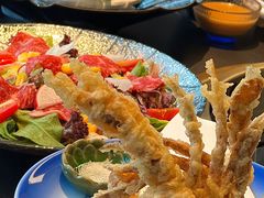 -铭牛烧肉·和牛海鲜自助(高新月牙湖店)