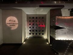 门面-穹六人间 people 6(岳阳路店)