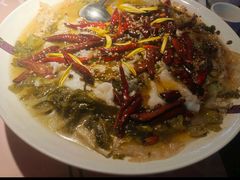 -桂二老坛酸菜鱼(三街两巷店)