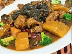 -东豪园林海鲜酒家(南港路辅路店)