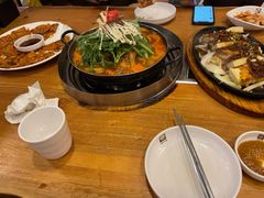 -喇喇排骨火锅·传统韩式脊骨汤(望京西园总店)