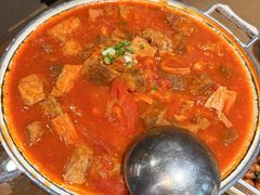 -东口码头·烧鸽子·鱼头泡饼·地方菜(金鹰悦城店)