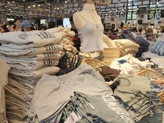-Brandy Melville