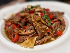 火爆三嫩-黄泥岗·地道湖北菜(奥特莱斯店)