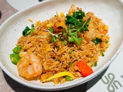 原只菠萝海鲜咸蛋黄炒饭-一沙一城·岩烤牛扒(深圳首店)