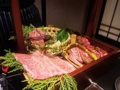 -山川小町·极番烧肉(新地假日广场店)