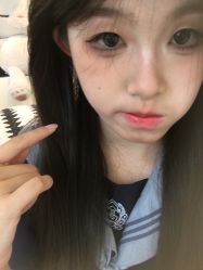 -悦己美甲美睫