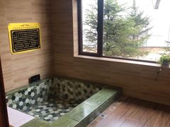 -大连步云山老汤度假山庄