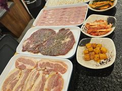 -碳香居烤肉