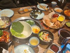 -明洞阿姨·韩式酱蟹烤肉·创意料理(三元桥店)