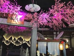 -韵秋荷(宝山龙湖天街店)
