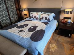 -成都保利公园皇冠假日酒店(熊猫基地店)