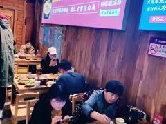 -阿婆情腊排骨火锅(金虹路店)