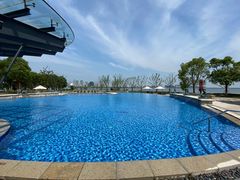 -上海滴水湖皇冠假日酒店