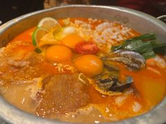 街头豪横Mama面-小小集渔·泰式大排档(太古里香槟店)