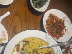 -爱碗亭·鲜炒湖南菜(壹城中心店)