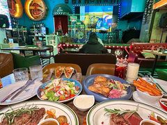 -Famous肥猫墨西哥音乐餐吧(五棵松华熙LIVE店)