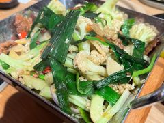 -川堂风·跷脚牛肉·乐山爆炒(宝山日月光店)