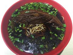 -小龙大肉面馆