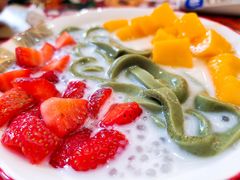 士多啤梨芒果绿茶拉面-甜心妈妈·榴莲星级糖水(北京路总店)