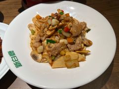 -新白鹿餐厅(滨江银泰店)
