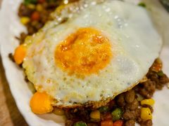 免治牛肉饭配煎蛋-彪记(凼仔店)