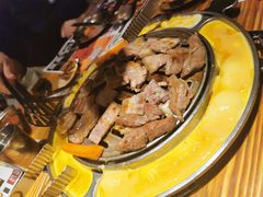 -青瓦炭韩潮烤肉(花园道店)
