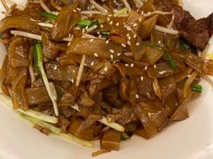 -新大咀港式茶餐厅(宝山万达店)