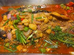 撩人蒜香味烤鱼-鸣记脆皮烤鱼·海鲜烤鱼(亿合城店)