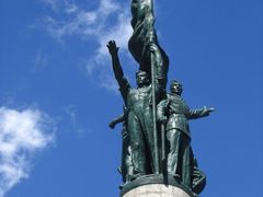 -人民防洪胜利纪念塔